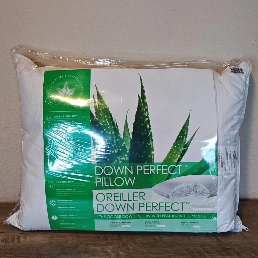 NEW Canadian Down & Feather Company Down Perfect Standard Pillow 20x26 37oz Fill